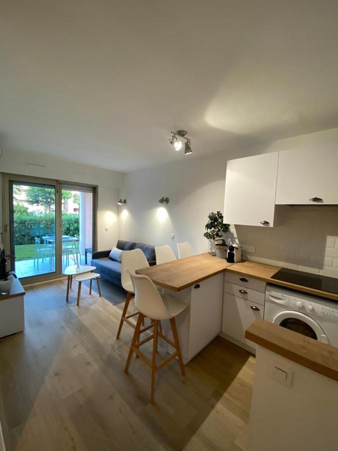 Appartement Avec Piscine 5 Min A Pieds Des Plages Vallauris Zewnętrze zdjęcie