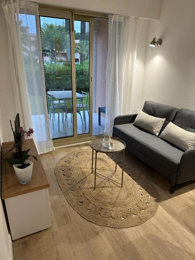 Appartement Avec Piscine 5 Min A Pieds Des Plages Vallauris Zewnętrze zdjęcie